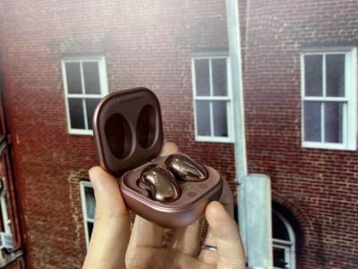 AirPods Pro 勁敵登場?三星「降噪耳機」規格、命名曝光了 AirPods Pro 勁敵登場?三星「降噪耳機」規格、命名曝光了