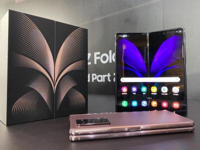 摺疊手機大爆發?分析師爆料:明年至少 8 款、Google 也會出 摺疊手機大爆發?分析師爆料:明年至少 8 款、Google 也會出