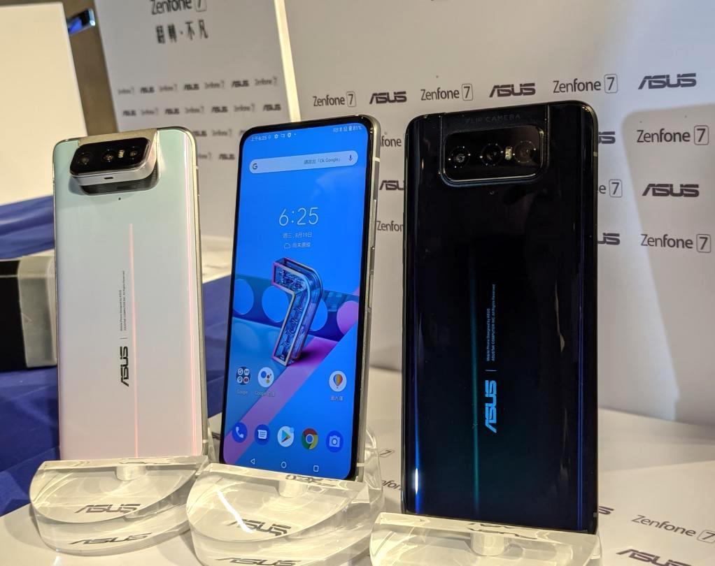 圖為 ZenFone 7(圖/記者劉惠琴攝)
