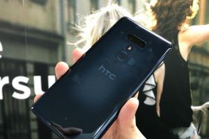 HTC 沒有新旗艦換手機怎麼辦？網友點名這家「昔日靈魂都在那」
