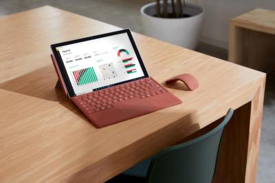 微軟 2021 年首款 Surface 新筆電登場！主打效能增 2.1 倍、續航多 4.5 小時