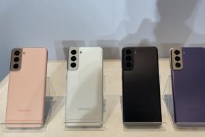 降價 7,000 元也不埋單！網友吐槽 Galaxy S21 有 5 點不如 S20
