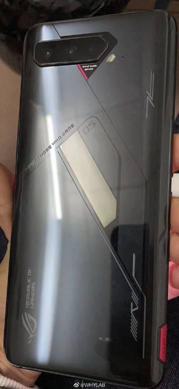 新一代 ROG Phone 5 的傳聞外觀(圖/翻攝微博)