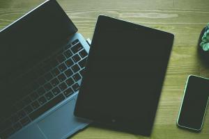 眼睛得重新適應?蘋果 iPad、MacBook 傳 2022 年全面升級 OLED 眼睛得重新適應?蘋果 iPad、MacBook 傳 2022 年全面升級 OLED