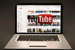 避免黃標、版權爭議！YouTube 將提前替創作者「檢查」影片