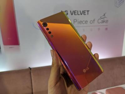 LG 手機正式成為絕響!網友點名這 2 代神機最經典 LG 手機正式成為絕響!網友點名這 2 代神機最經典