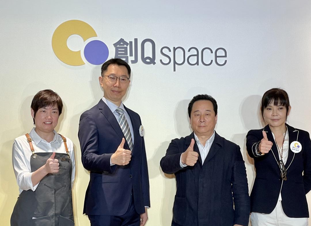 圖左起為三創生活總經理賴寶月,三創生活董事長郭守正,ATT 4 Fun 董事長戴春發(圖/記者黃敬淳攝)