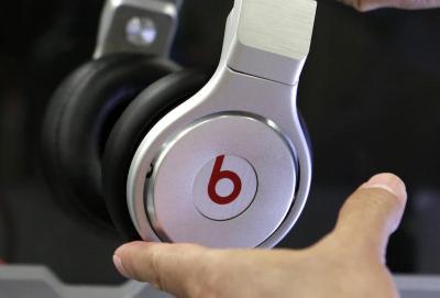 HTC 前首席設計師助拳!蘋果 Beats 耳機迎全新樣貌? HTC 前首席設計師助拳!蘋果 Beats 耳機迎全新樣貌?