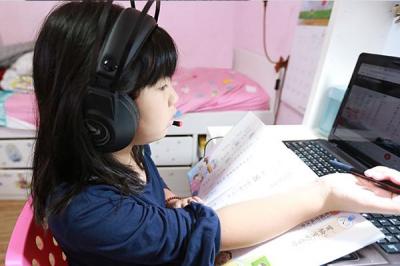 「停課不停學」孩子在家猛盯3C產品!醫師傳授護眼 4 招戰勝「惡視力」 「停課不停學」孩子在家猛盯3C產品!醫師傳授護眼 4 招戰勝「惡視力」