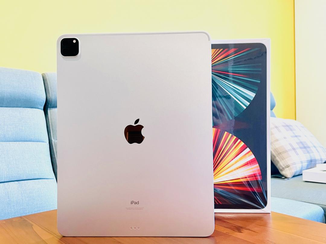 影音） 蘋果全新12.9 吋iPad Pro 開箱體驗！M1 處理器、Mini LED 表現