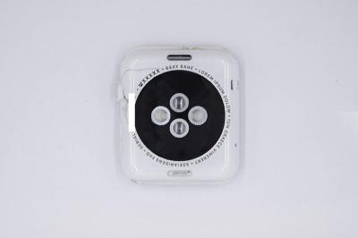 另一奢侈款式？Apple Watch 初代曾經打算推出「陶瓷白」版本