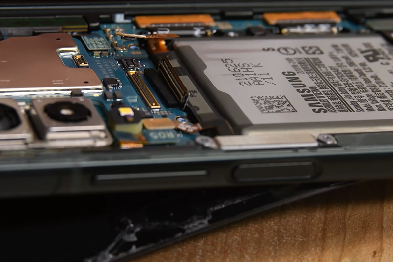 (圖片來源/擷取自 iFixit)