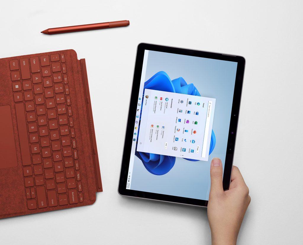 主打平價入門定位的新款 Surface Go 3，配置10.5吋觸控螢幕。可選購鍵盤配件。（圖翻攝微軟官網）