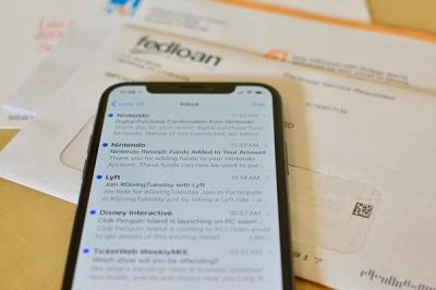 iPhone 被廣告簡訊綁架? 5 招掃除惱人訊息 還手機一個乾淨版面 iPhone 被廣告簡訊綁架? 5 招掃除惱人訊息 還手機一個乾淨版面