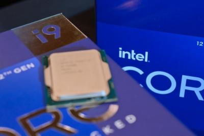 Intel 第 12 代處理器正式登場!旗艦 i9 成當代最強遊戲 CPU Intel 第 12 代處理器正式登場!旗艦 i9 成當代最強遊戲 CPU