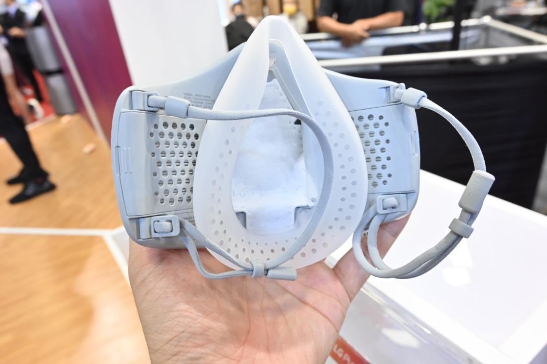 內側是親膚材質。（圖／記者黃肇祥攝）