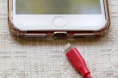 iPhone 變得超耗電?網友點出關鍵問題  官方也承認了 iPhone 變得超耗電?網友點出關鍵問題  官方也承認了