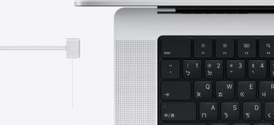 蘋果全新 MacBook Pro 爆災情!一關機就無法正常充電 蘋果全新 MacBook Pro 爆災情!一關機就無法正常充電