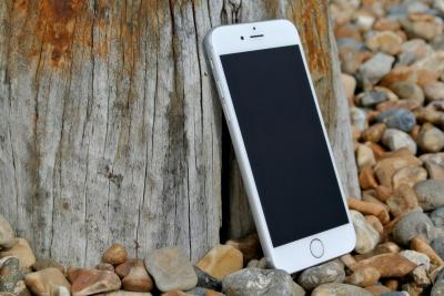 明年就不能維修了！傳蘋果這款老 iPhone 年底列入「淘汰名單」