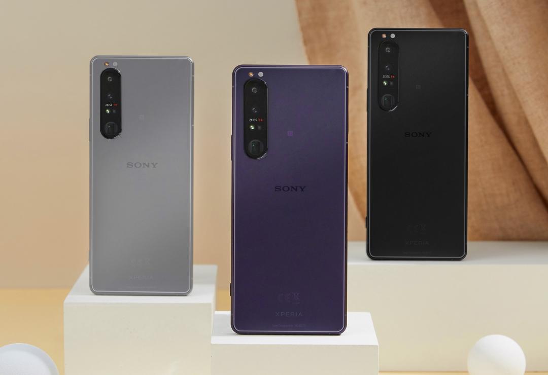 Sony 5G旗艦機款Xperia 1 III,具備6.5吋21:9 4K HDR OLED螢幕,支援 120Hz刷新率。(圖Sony Mobile提供)