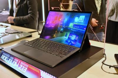 致敬微軟 Surface 設計!華碩 2 款「二合一筆電」搶攻電競、創作者 致敬微軟 Surface 設計!華碩 2 款「二合一筆電」搶攻電競、創作者