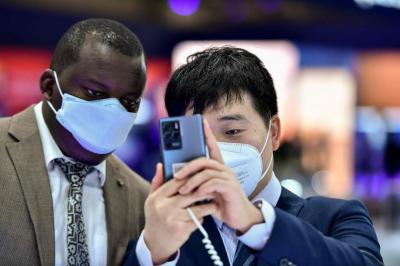 MWC 大會沒驚喜?各品牌「新手機發表潮」盛況不再 MWC 大會沒驚喜?各品牌「新手機發表潮」盛況不再
