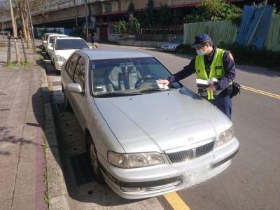 交通違規、違停超煩人?兩招快速上網檢舉「警察也出動」 交通違規、違停超煩人?兩招快速上網檢舉「警察也出動」