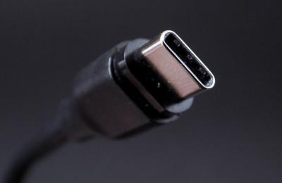 USB 連接埠將改名!官方未來只標示「速率及功率」 USB 連接埠將改名!官方未來只標示「速率及功率」