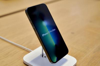 果粉要多準備 3,000 元?爆料曝蘋果下一代 iPhone 要漲價了 果粉要多準備 3,000 元?爆料曝蘋果下一代 iPhone 要漲價了