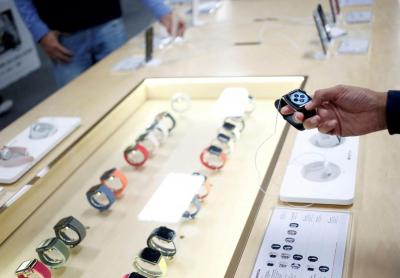 watchOS 8.5出現災情?外媒:Apple Watch Series 7更新後不能再快速充電 watchOS 8.5出現災情?外媒:Apple Watch Series 7更新後不能再快速充電