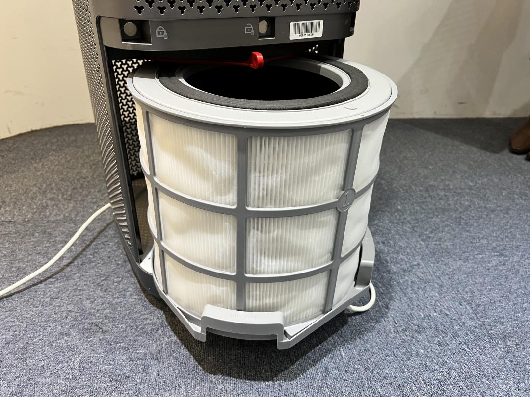 內建5層過濾系統。（記者吳佩樺攝）