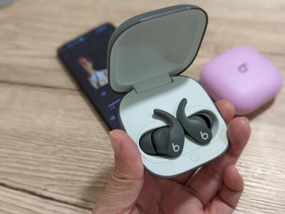 (影音)運動版 AirPods Pro分身?Beats Fit Pro 降噪耳機開箱實測優缺解析 (影音)運動版 AirPods Pro分身?Beats Fit Pro 降噪耳機開箱實測優缺解析