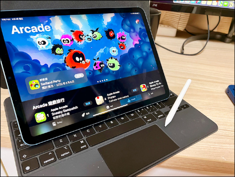 新一代iPad Air可支援iPad Pro的配件，如具備觸控板的「巧控鍵盤」和Apple Pencil 2，但缺點是配件的定價也隨之拉高。