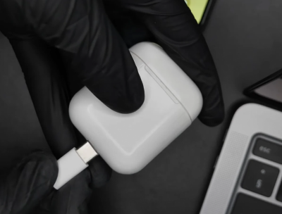 接續 iPhone！全球首款「USB Type-C」版 AirPods 亮相