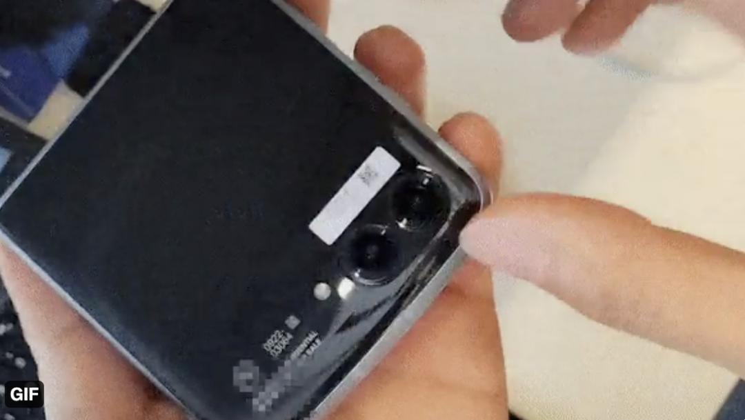 爆料客@evleaks公開Motorola Razr 3。(圖/網路)