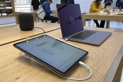 買iPad還是MacBook？網一面倒「它做報告母湯會後悔」