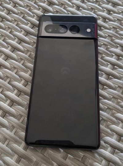 原型機上eBay賣已經很扯！有網友用了三週才發現是「Google未來手機」