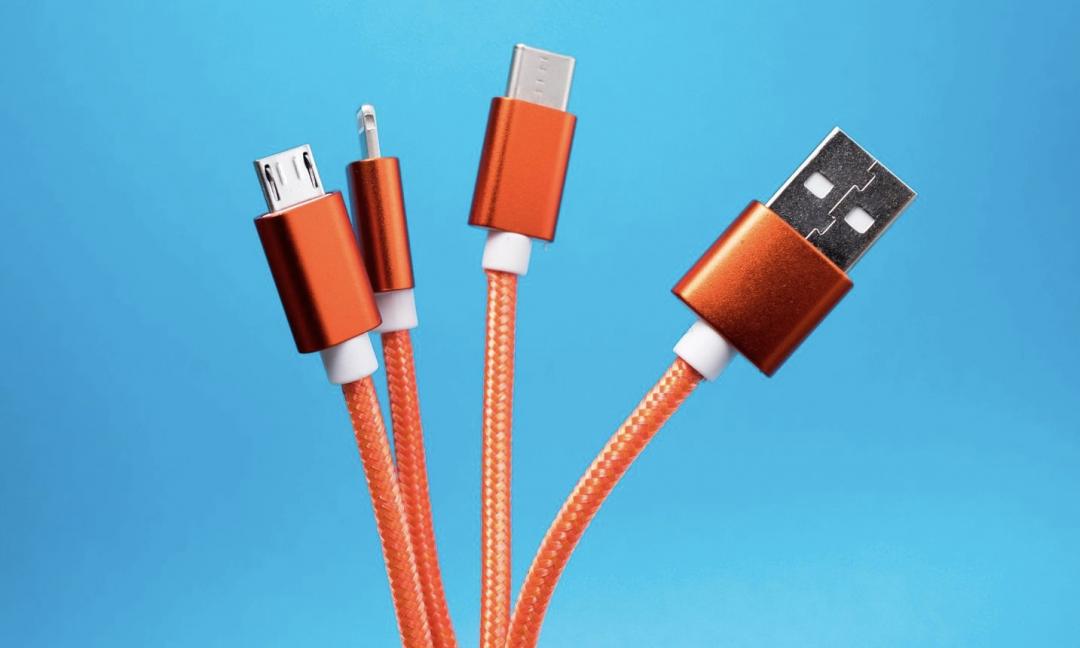 歐盟規定手機將統一充電孔。（圖／androidpolice）