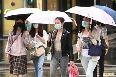 雨下不停!日醫師推薦「0 成本神物」替代除濕機 還有降溫效果 雨下不停!日醫師推薦「0 成本神物」替代除濕機 還有降溫效果