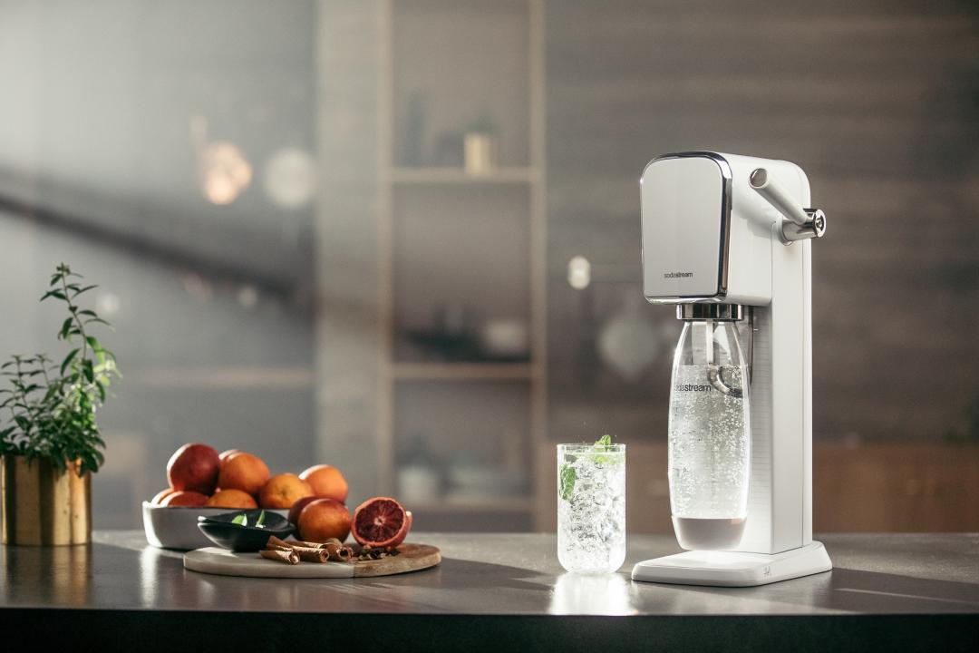 sodastream ART採特別的拉桿設計。(圖/業者)