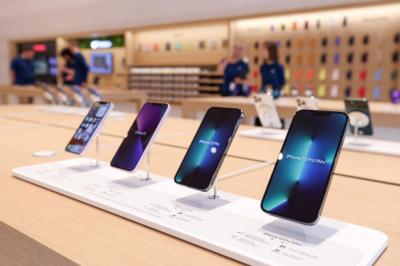 蘋果發表會在即!外媒喊:不急等明年 iPhone 15 再買 蘋果發表會在即!外媒喊:不急等明年 iPhone 15 再買