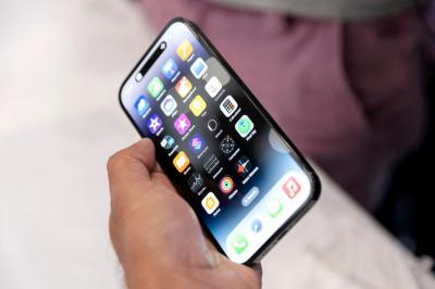 iPhone 14 手滑代價創新高!蘋果調高螢幕維修費 舊機也偷漲 iPhone 14 手滑代價創新高!蘋果調高螢幕維修費 舊機也偷漲