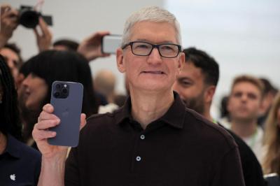 Google逼蘋果iPhone傳訊接納安卓!庫克「一句話」打臉 Google逼蘋果iPhone傳訊接納安卓!庫克「一句話」打臉