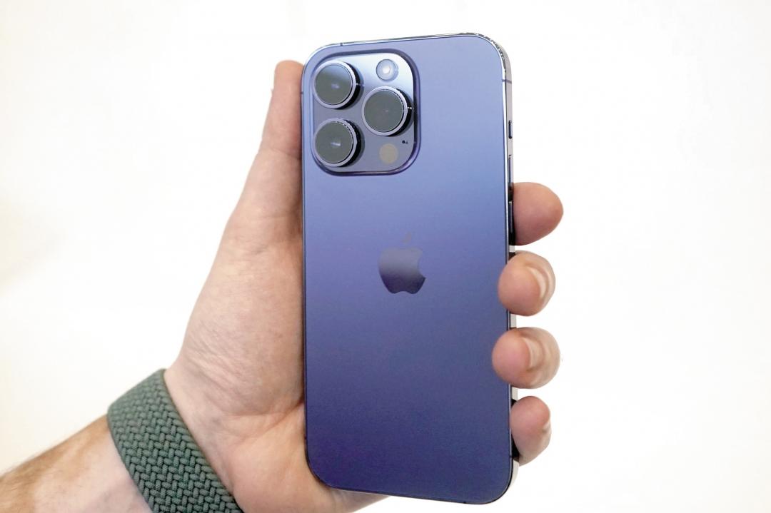 深紫色是iPhone 14 Pro專屬新色。
(美聯社)