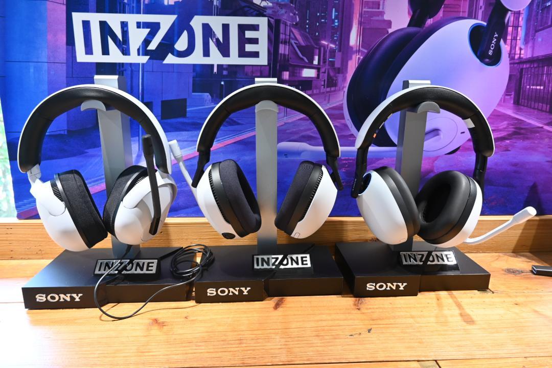 從左至右分別為Sony INZONE H3、H7、H9。(圖/記者黃肇祥攝)