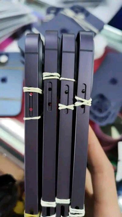 實機還模型機?網路爆出蘋果iPhone 15側面邊框照 實機還模型機?網路爆出蘋果iPhone 15側面邊框照