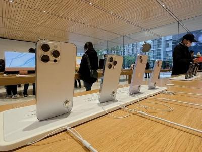 全台果粉、安卓粉都買哪些手機?5大品牌近期最熱銷單機型號出爐 全台果粉、安卓粉都買哪些手機?5大品牌近期最熱銷單機型號出爐