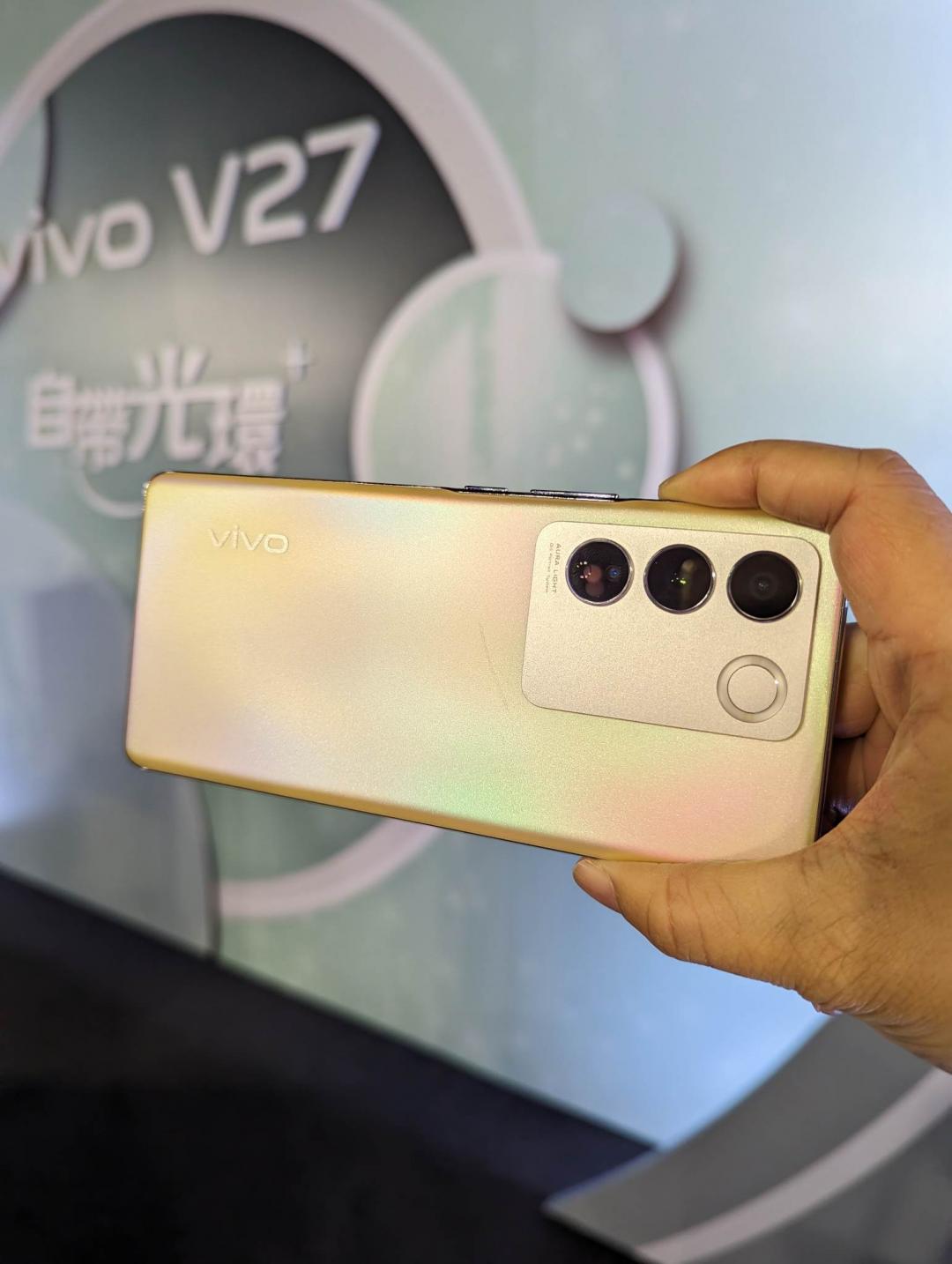 自帶環狀柔光加持！vivo V27 全球首發天璣7200手機登台- 自由電子報3C科技