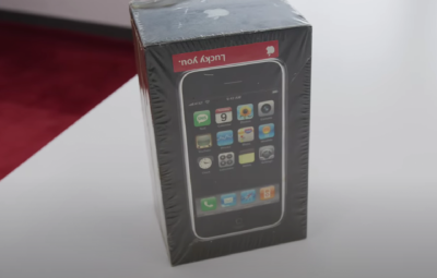 他猛砸 122 萬買「初代 iPhone」不後悔!一關鍵蘋果官方認定是真貨 他猛砸 122 萬買「初代 iPhone」不後悔!一關鍵蘋果官方認定是真貨