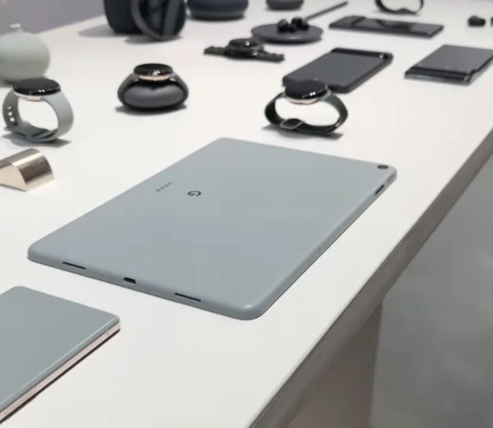 Google新平板Pixel Tablet出現在米蘭時尚週。(圖/翻攝網路)